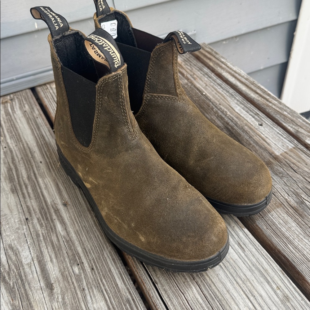 Blundstone Rustic Brown Chelsea Books